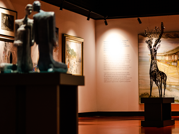 “Görüyü Paylaş” Ekrem İmamoğlu Özel Koleksiyonu Sergisi Bir Eğitim, Kültür ve Sanat Merkezi